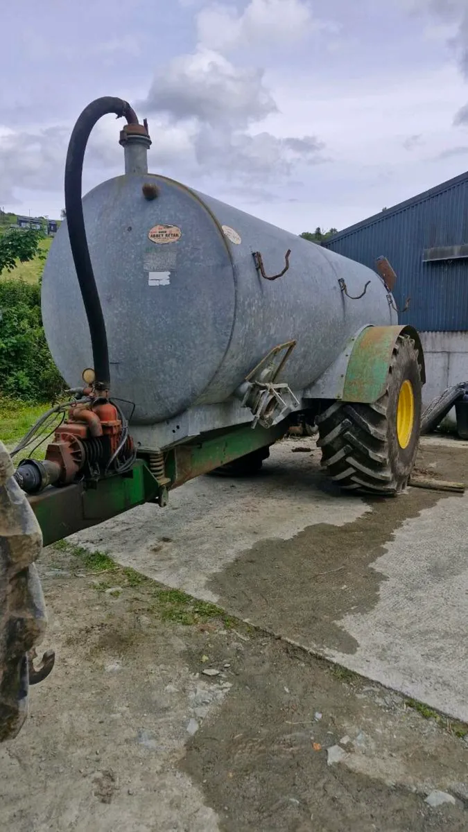 Rossmore 2100 gallon - Image 3