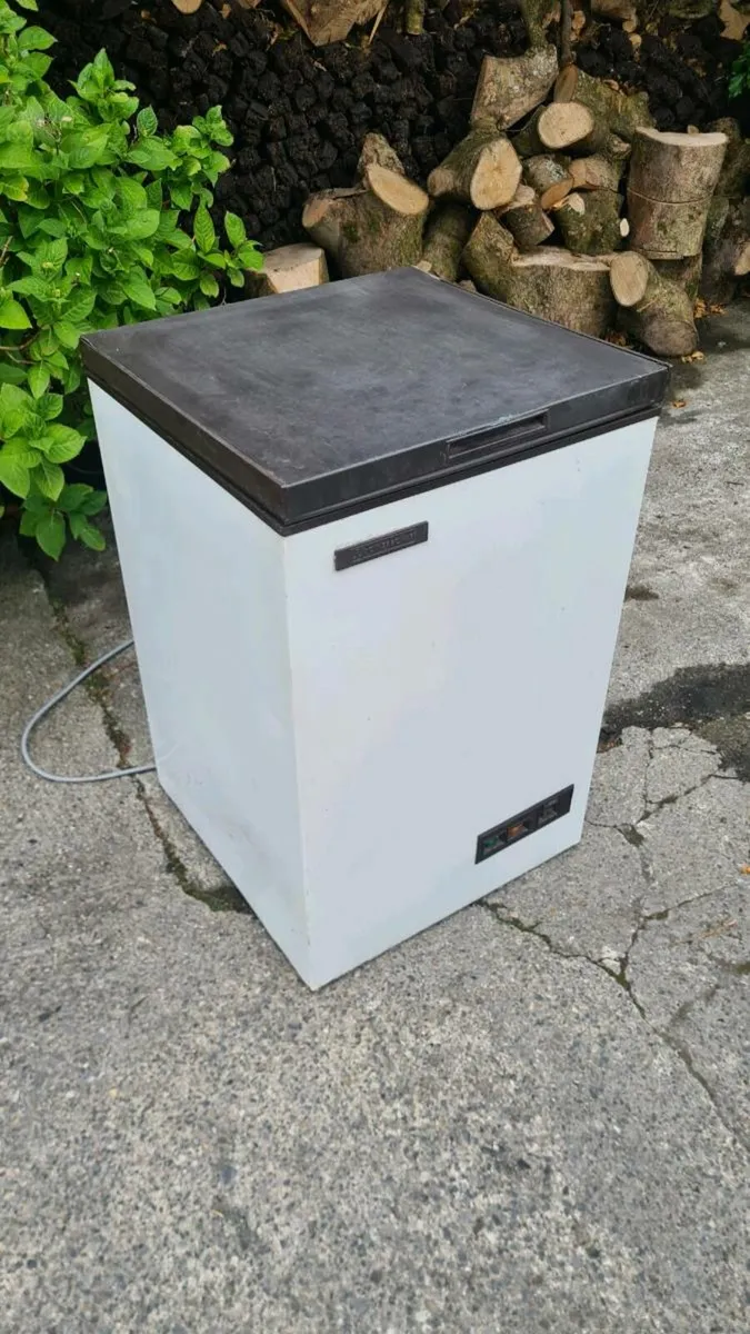 Chest freezer - Image 1