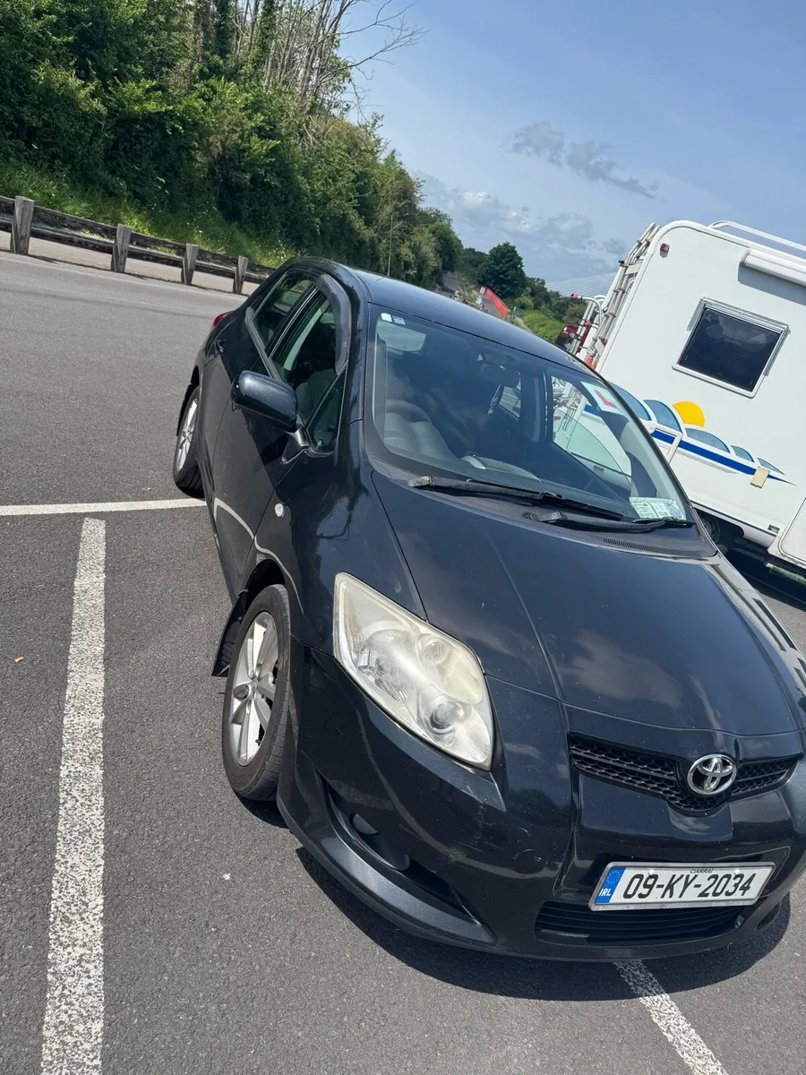 Toyota Auris - Image 1