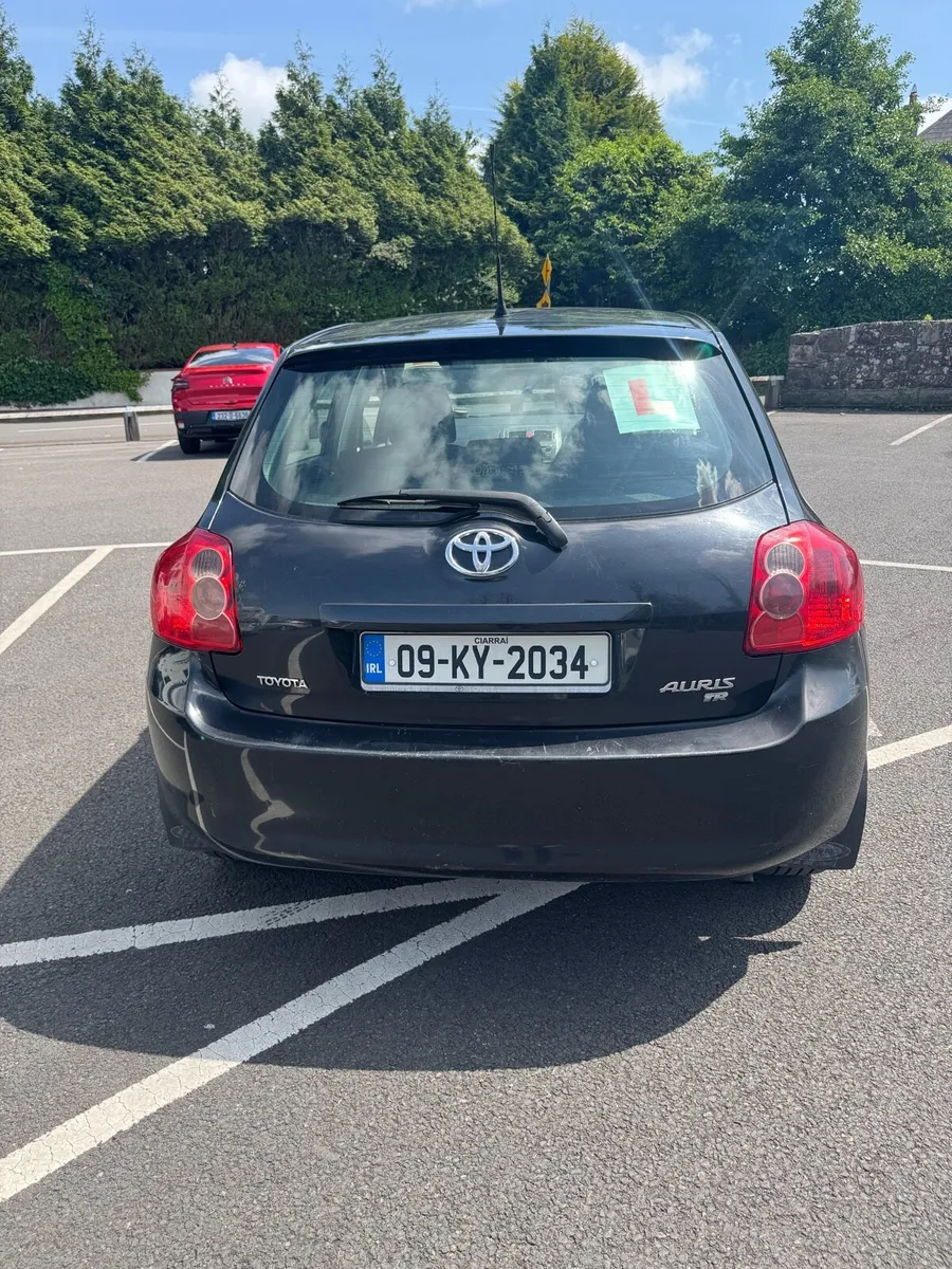 Toyota Auris - Image 2