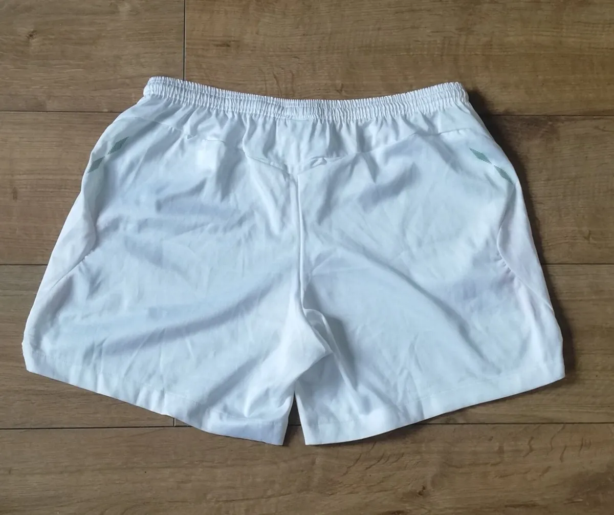 Umbro Ireland white adjustable waist shorts - Image 3