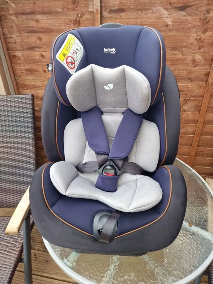 Joie baby chair  isofix base - Image 1