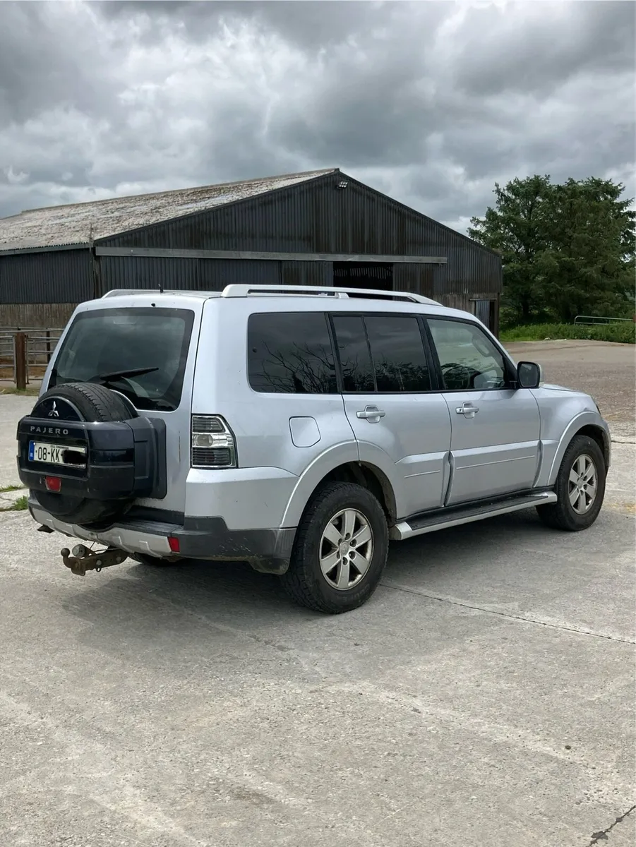 Mitisubishi pajero - Image 1