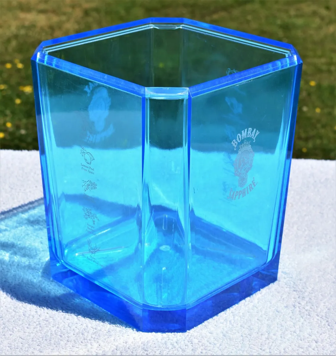 Acrylic Bombay Sapphire Gin Ice Bucket - Image 2