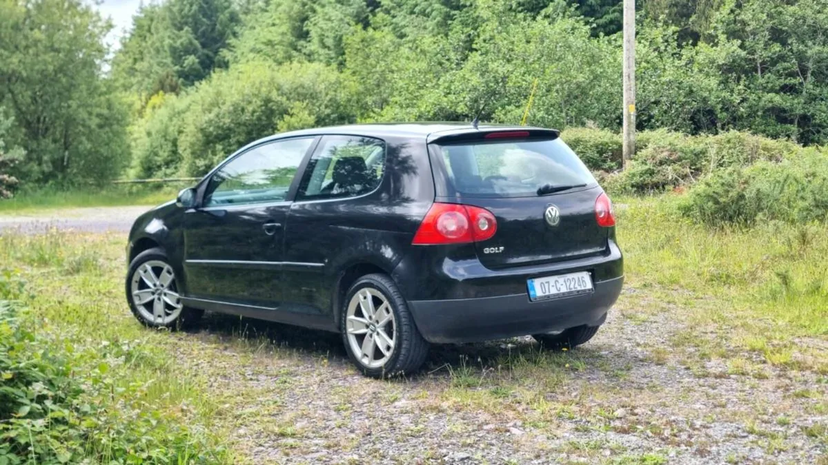 Volkswagen Golf 1.4 petrol 2007 - Image 2