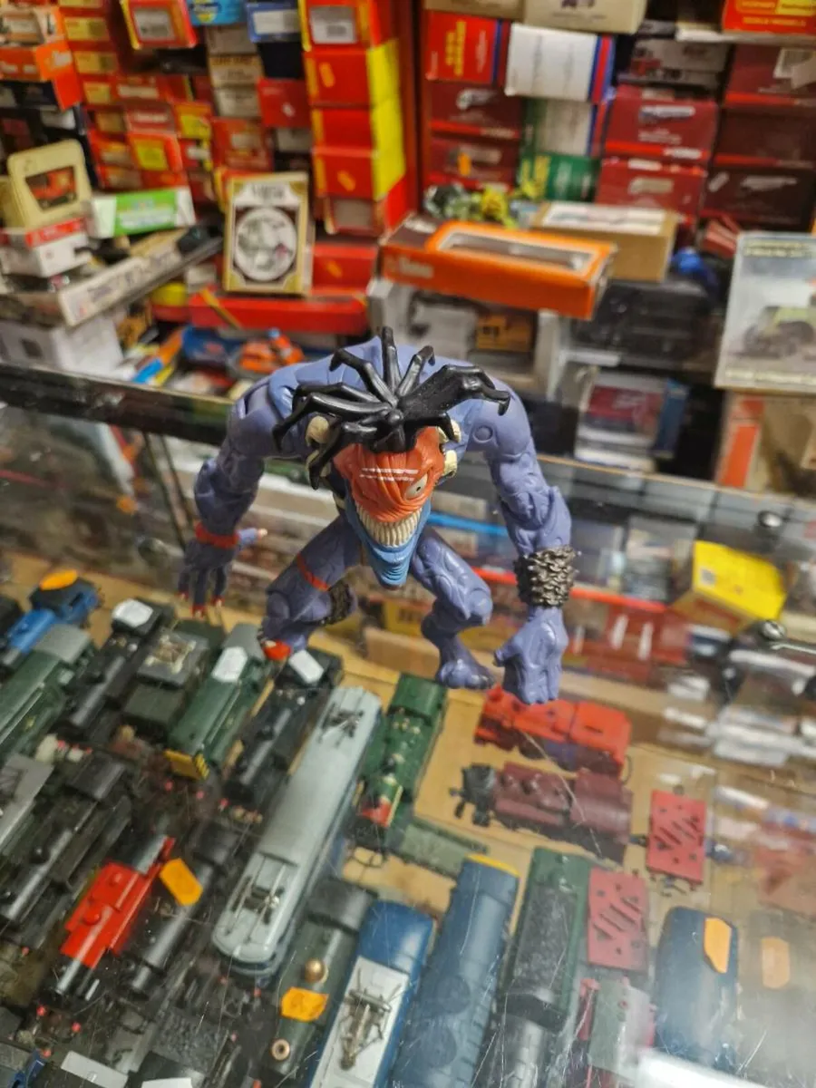 Vintage Retro Small Soldiers Action Figure - Image 3