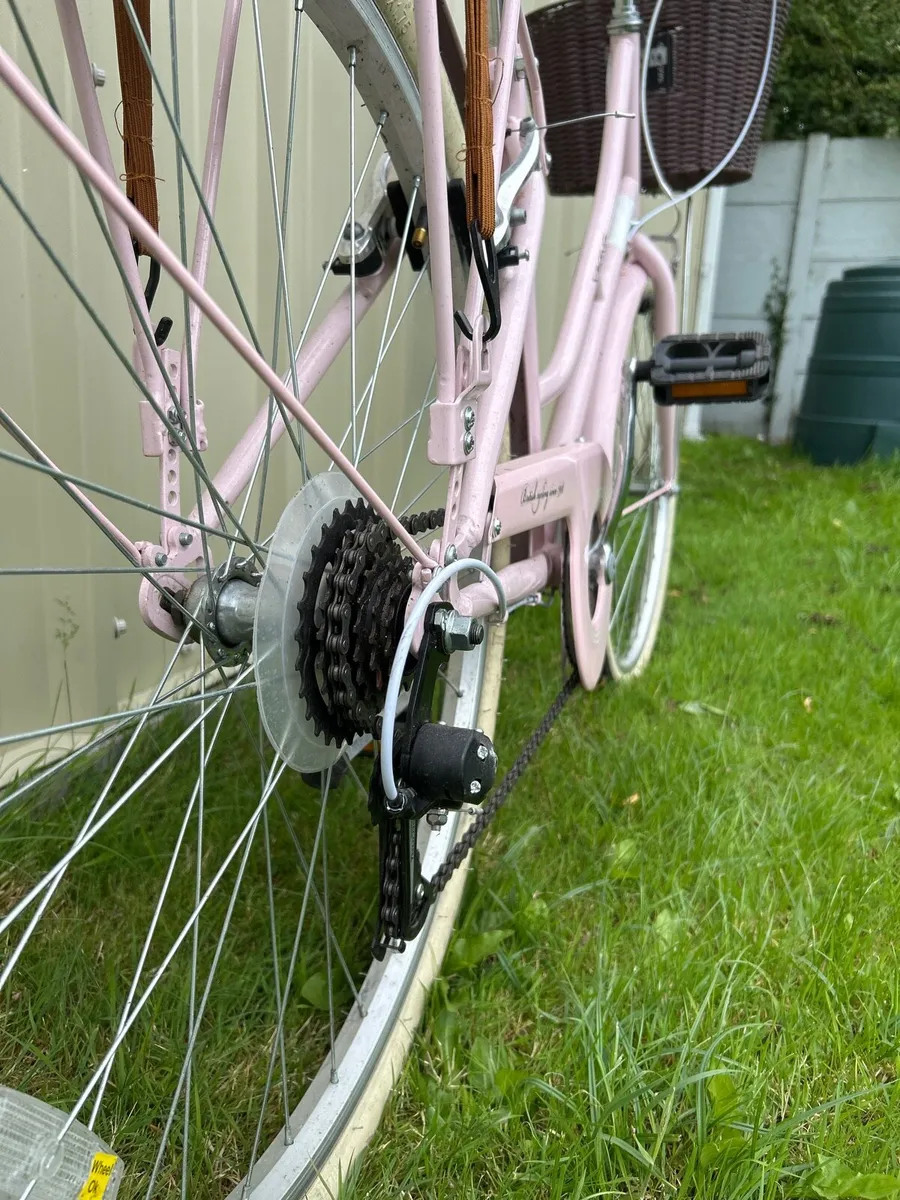 Woman’s bicycle - Image 2