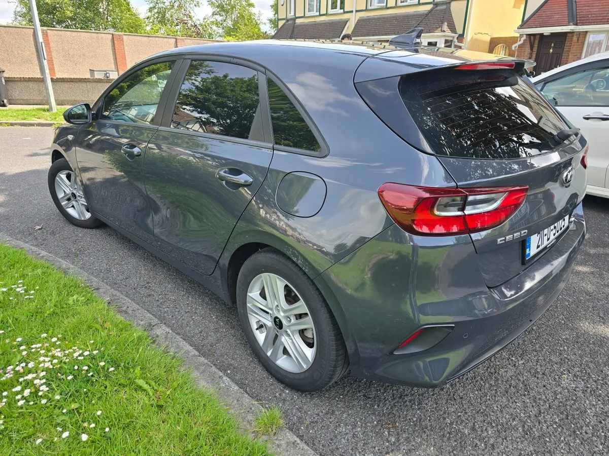 Kia Ceed 2021 - Image 4