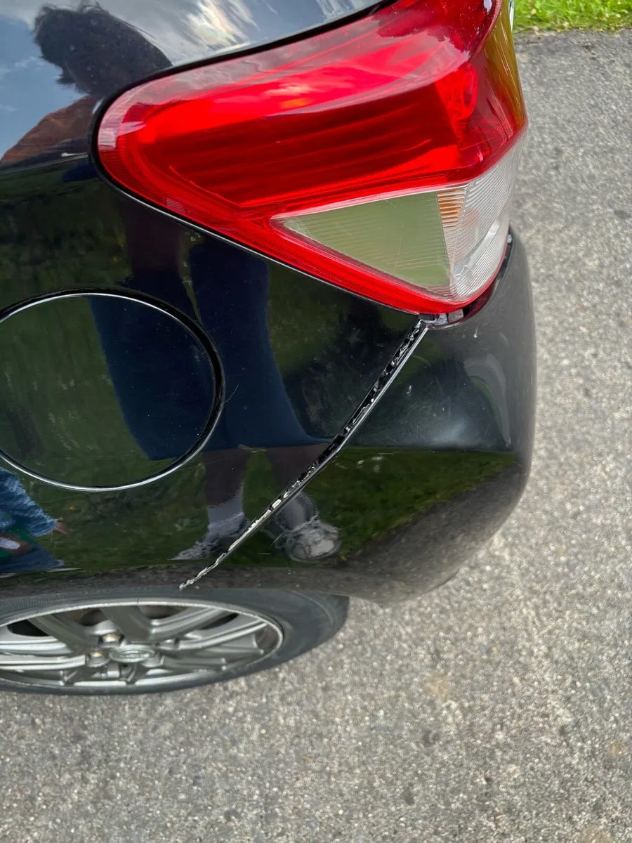 Toyota Vitz 141 - Image 4
