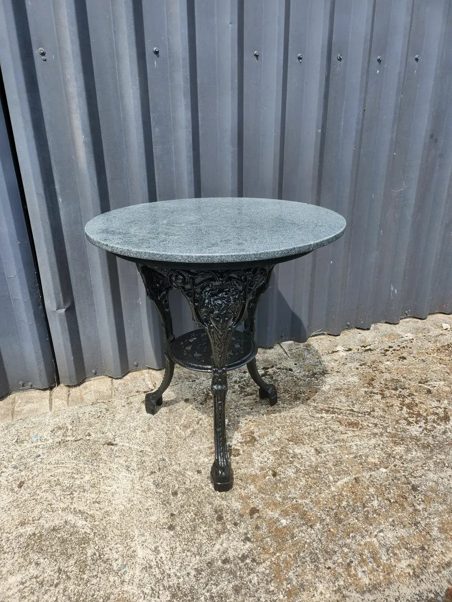 Cast iron garden table - Image 4