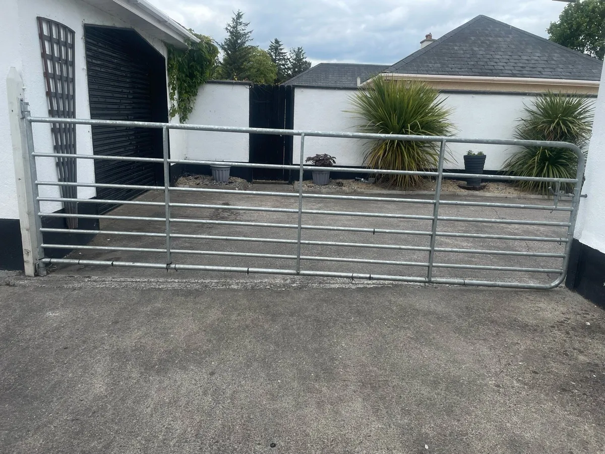 Galvanised gate 14ft Sheep gate - Image 1