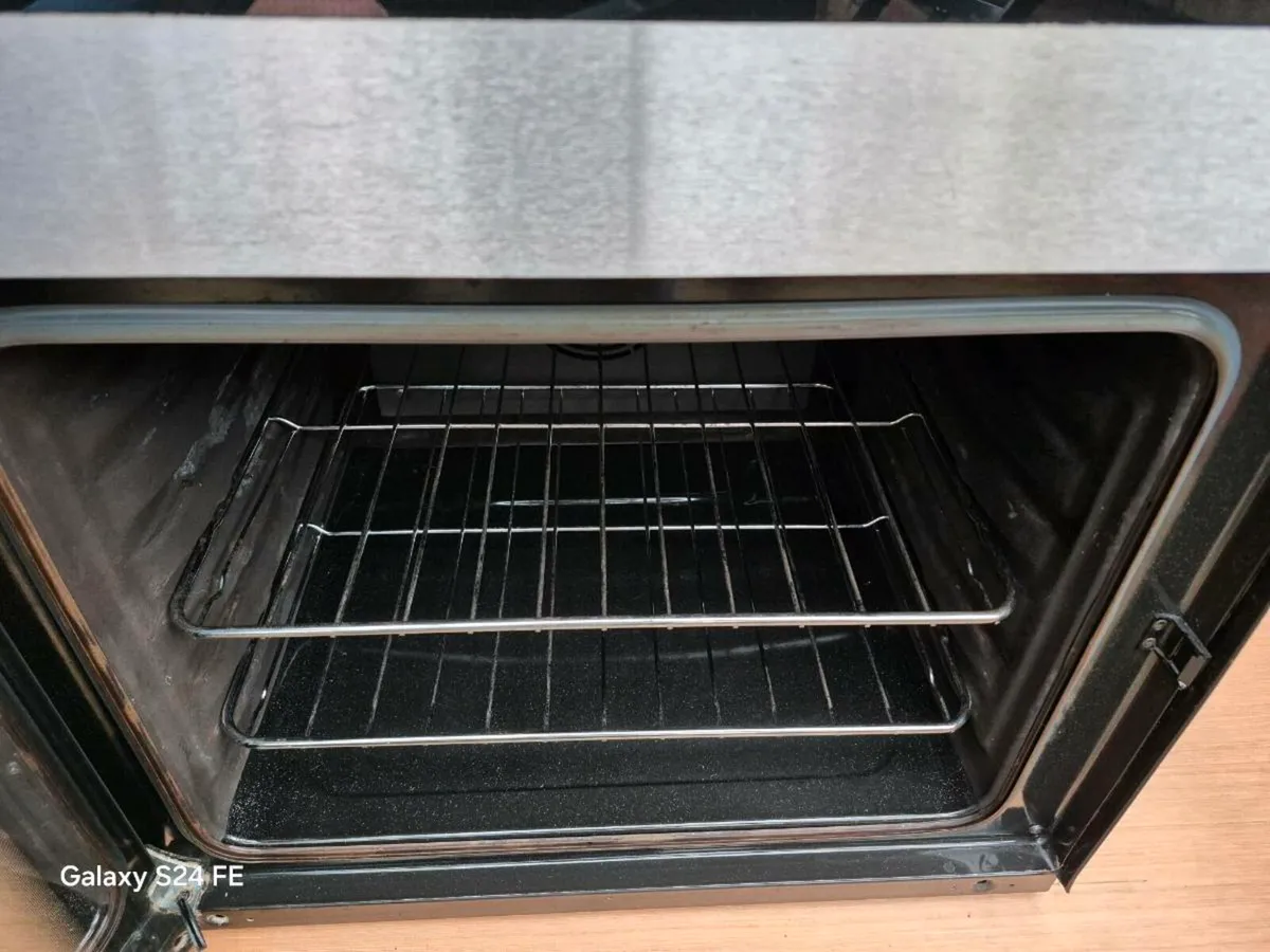 Zanussi Freestanding Electric Cooker - Image 3