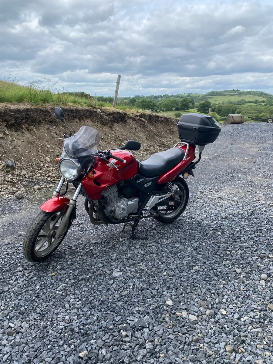 Honda CB500 - Image 1