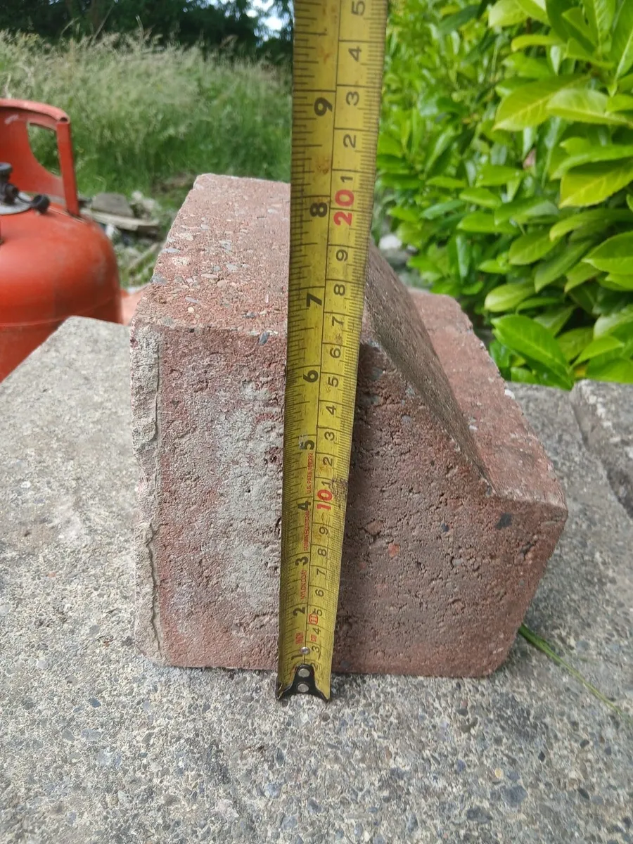 Bill Nose Concrete Kerbing Blocks - Image 2