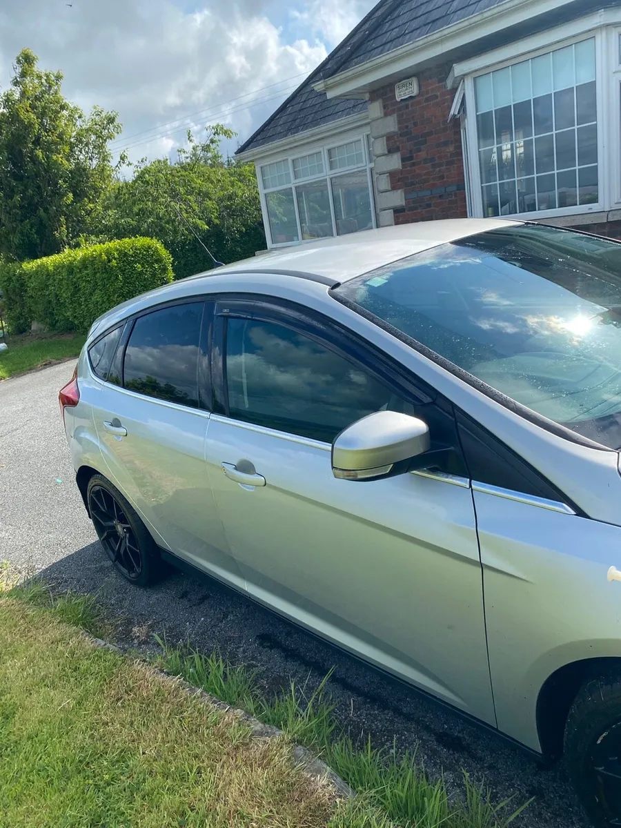 Ford focus - Image 2