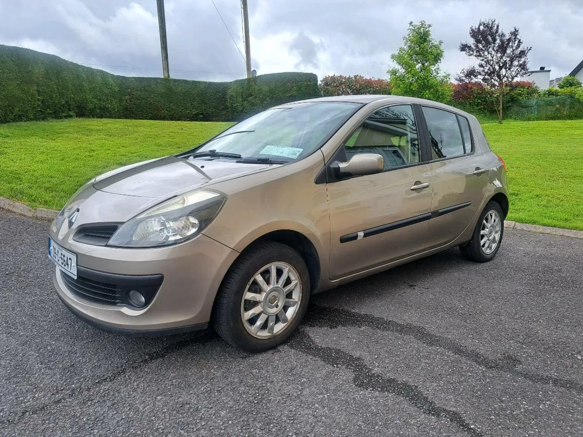 Renault Clio - Image 2