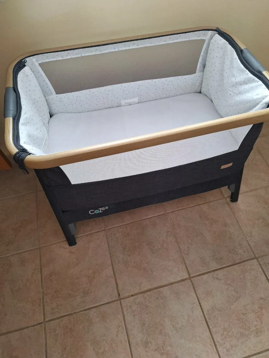 Cozee Lite beside me cot - Image 1