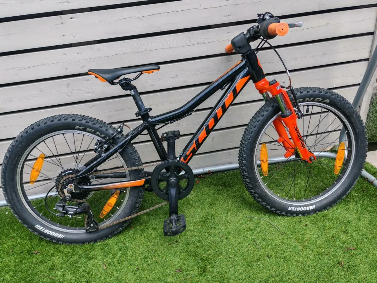 Scott scale bike for 6-9 year old 20 inch - Image 1