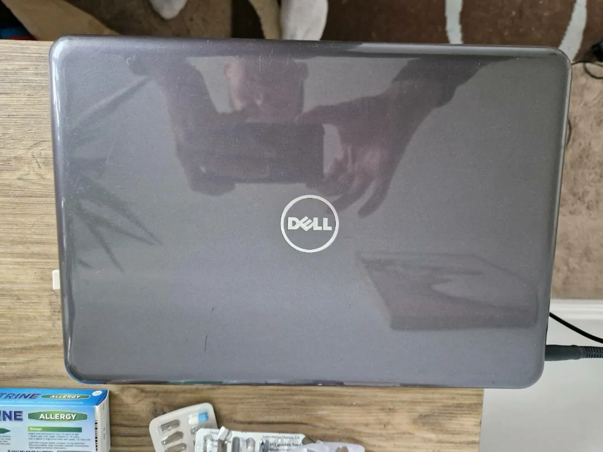 Dell Latitude 3380 - Image 4