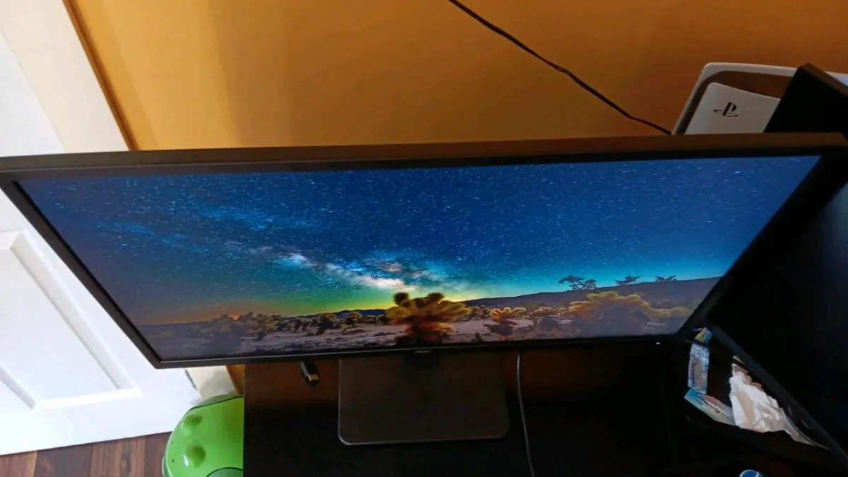 4k AOC 27 inch monitor - Image 3