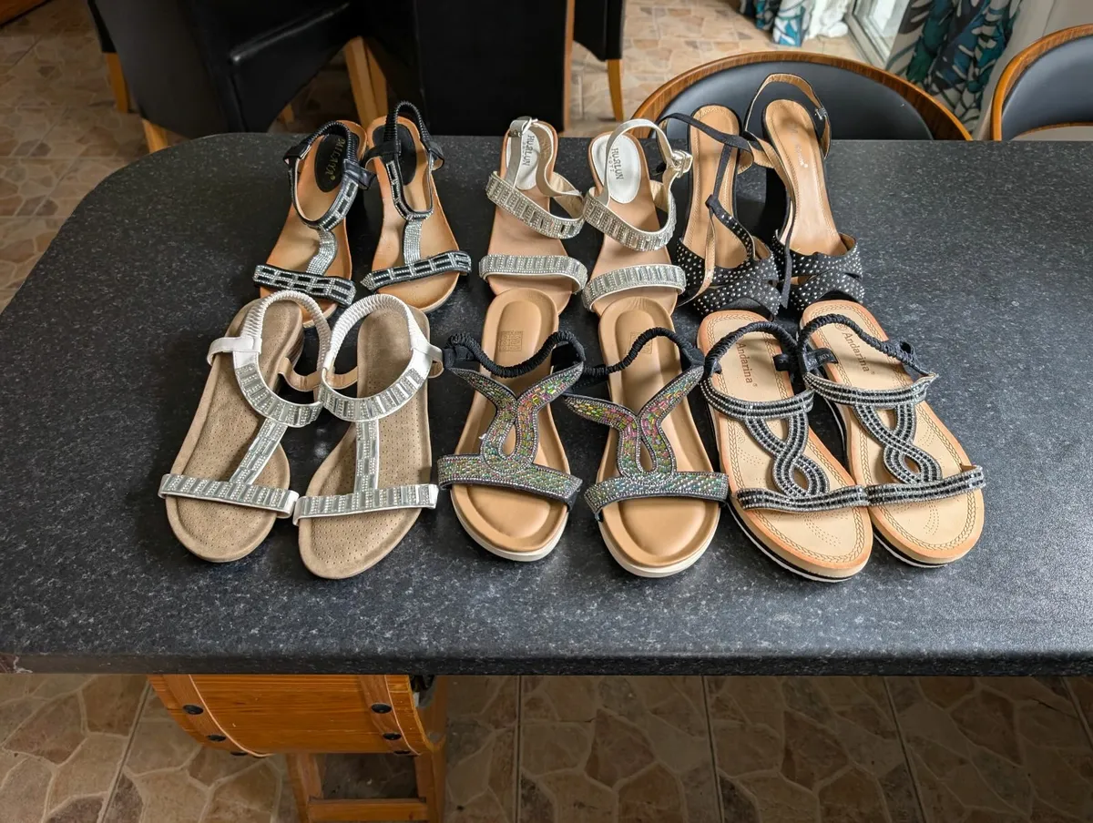 Ladies shoes - Image 1