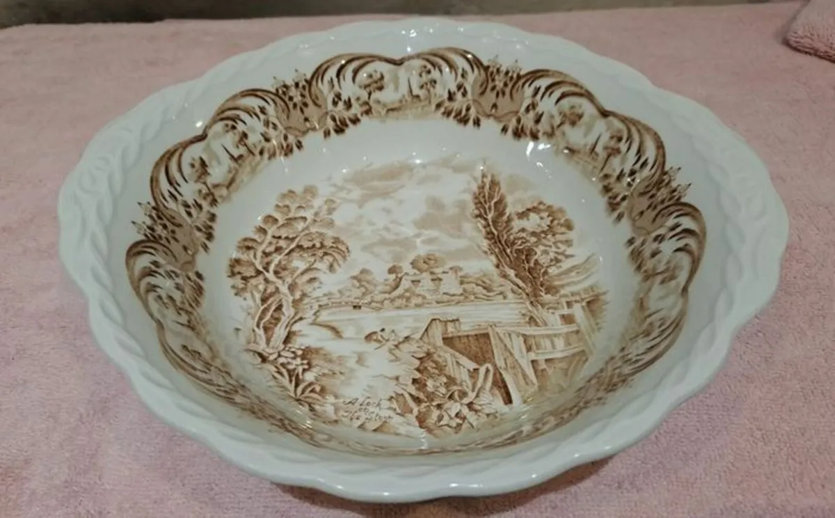 Vintage WH Grindley bowl - Image 1