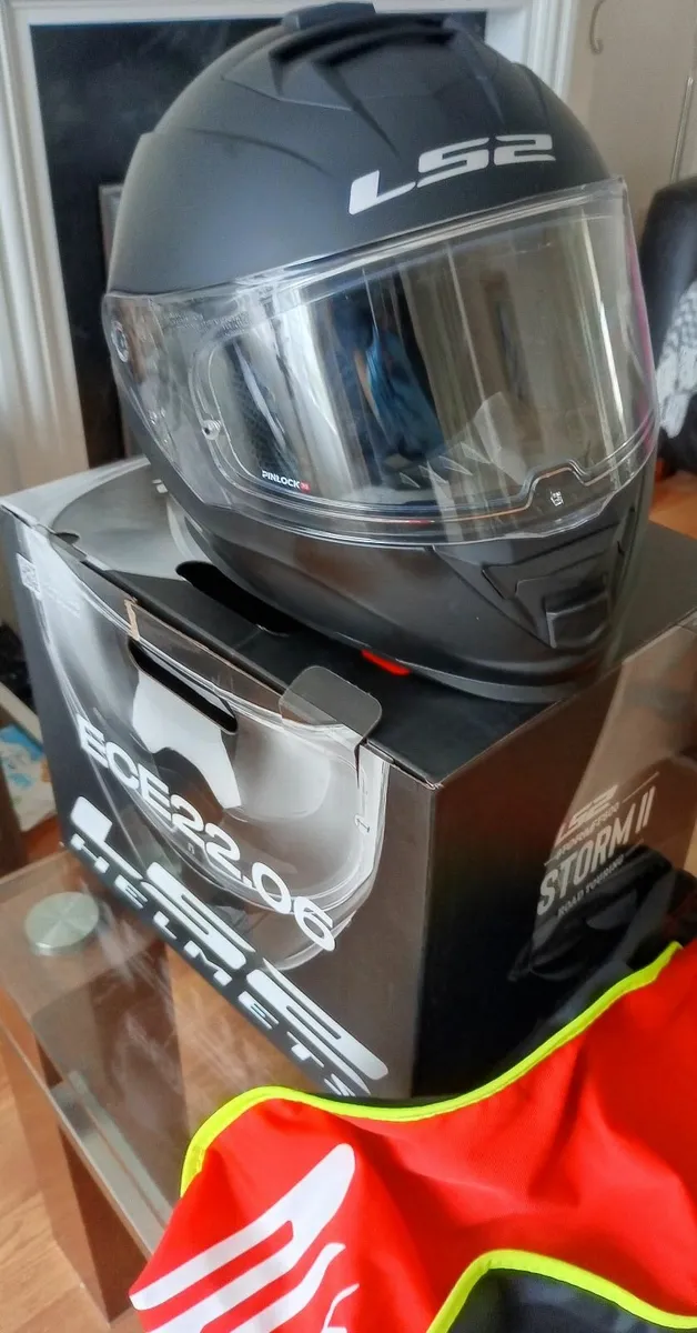 Helmet - Image 3