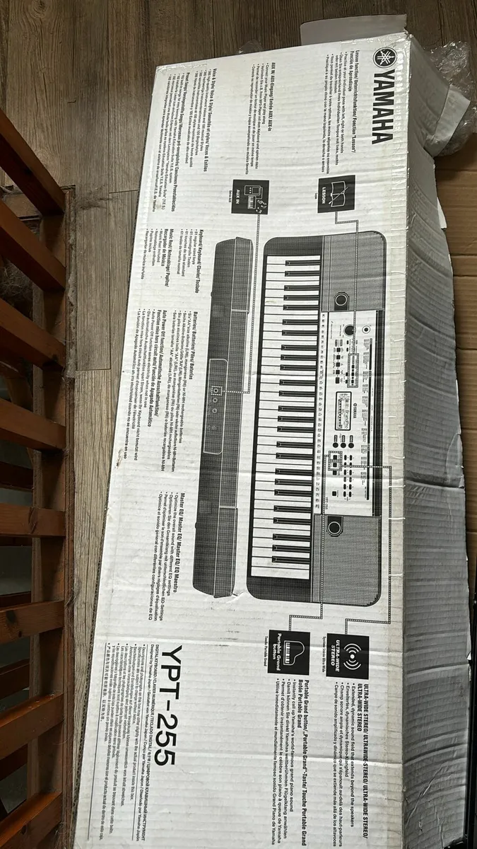 Yamaha Keyboard - Image 2