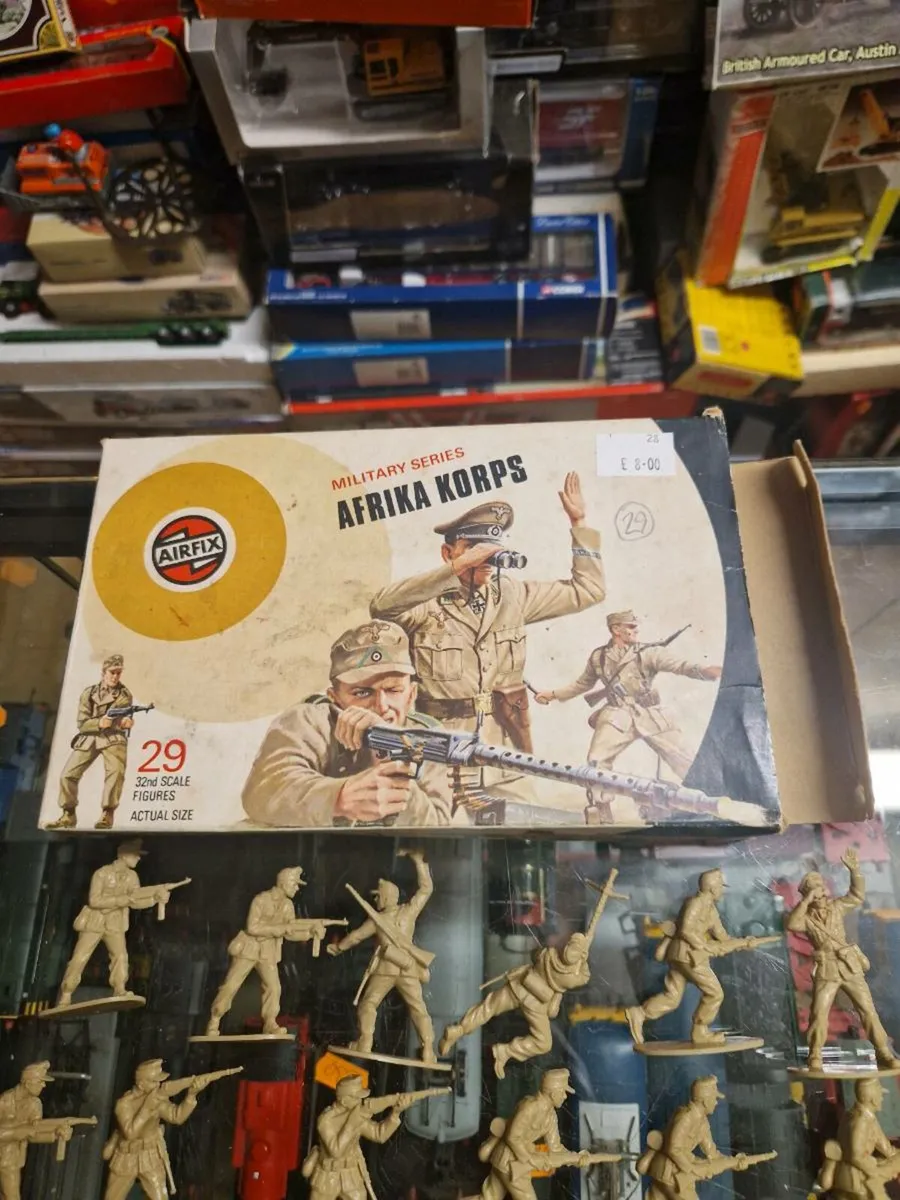 Vintage Airfix German WW2 Africa Korp Soldiers 1.3 - Image 2