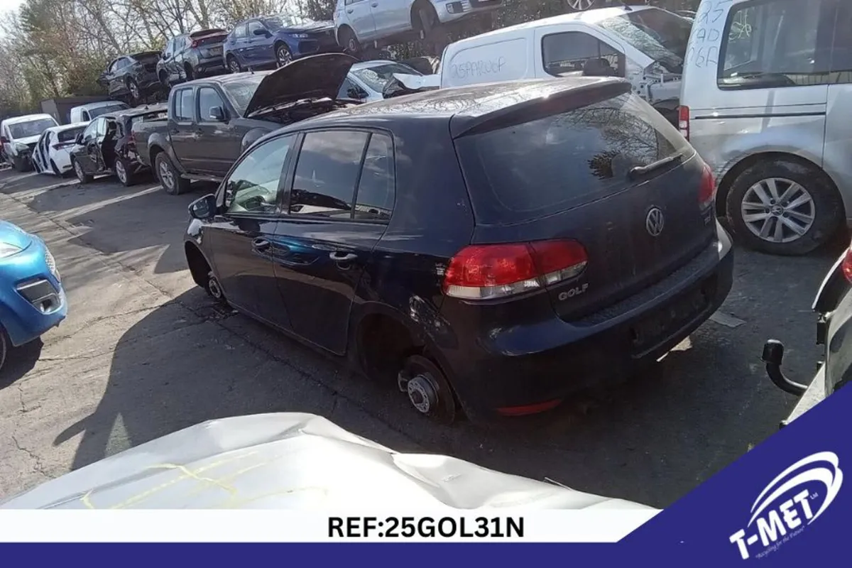 2009 VOLKSWAGEN GOLF BREAKING FOR PARTS - Image 3