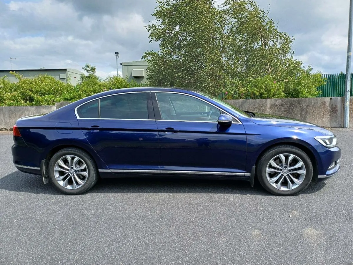 VW Passat 1.6L Highline - Image 2