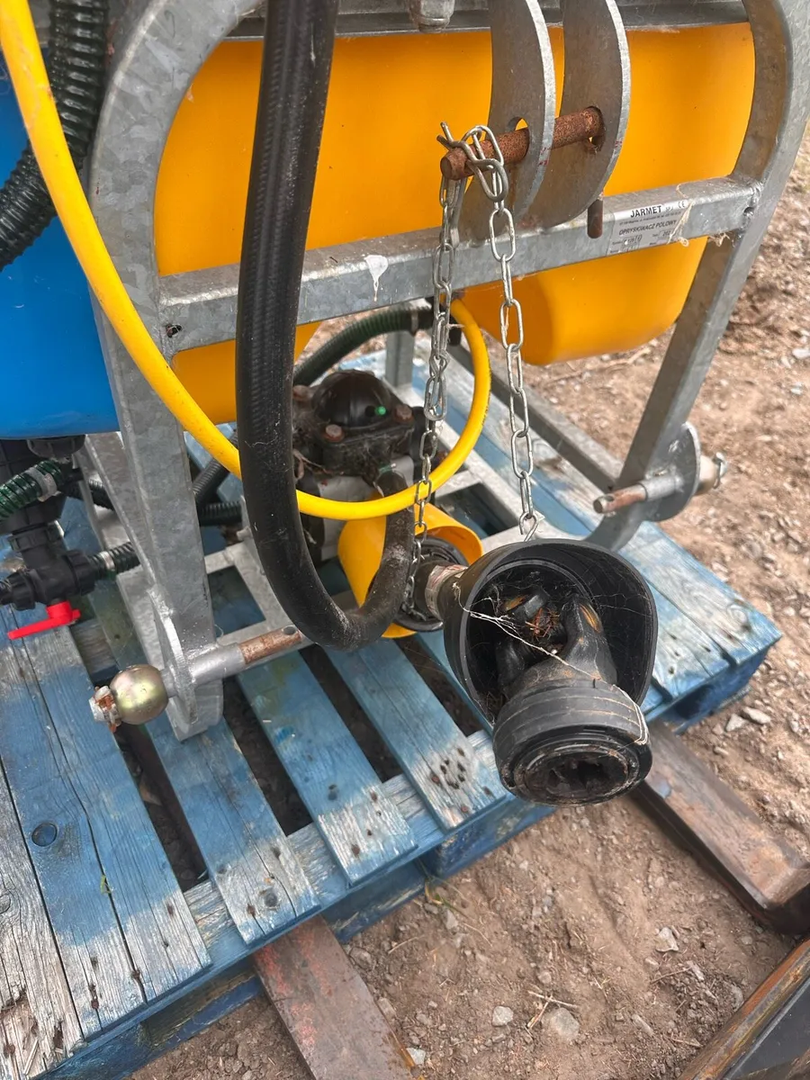 Jarmet 300 litre sprayer - Image 3