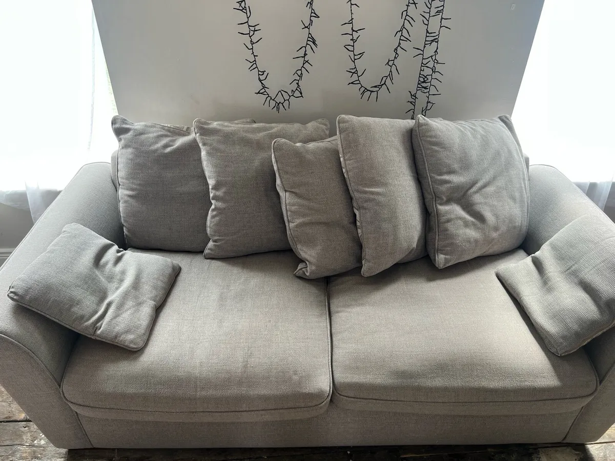 Sofa couch 3 seater - Image 1