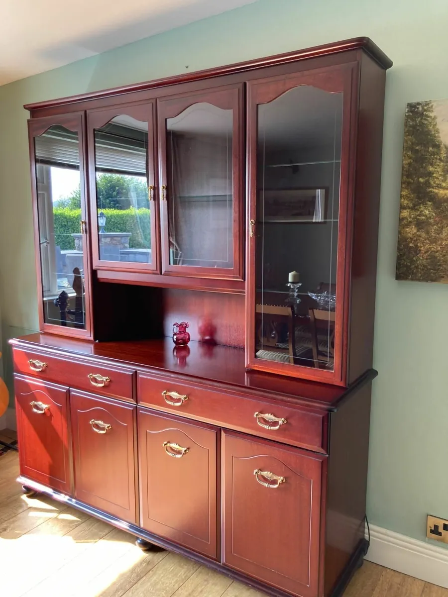 Cabinet - Image 2
