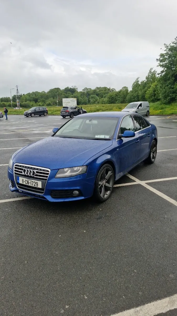 Audi A4 2011 - Image 1