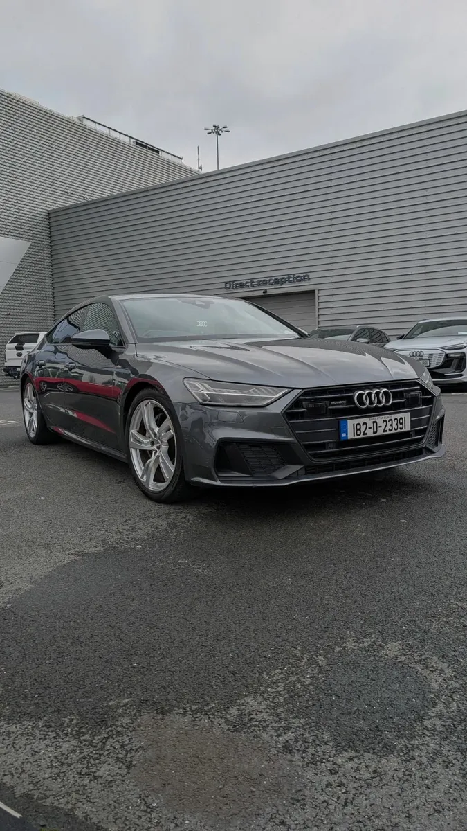 Audi A7 3L (Newer Model) Audi Service History - Image 1