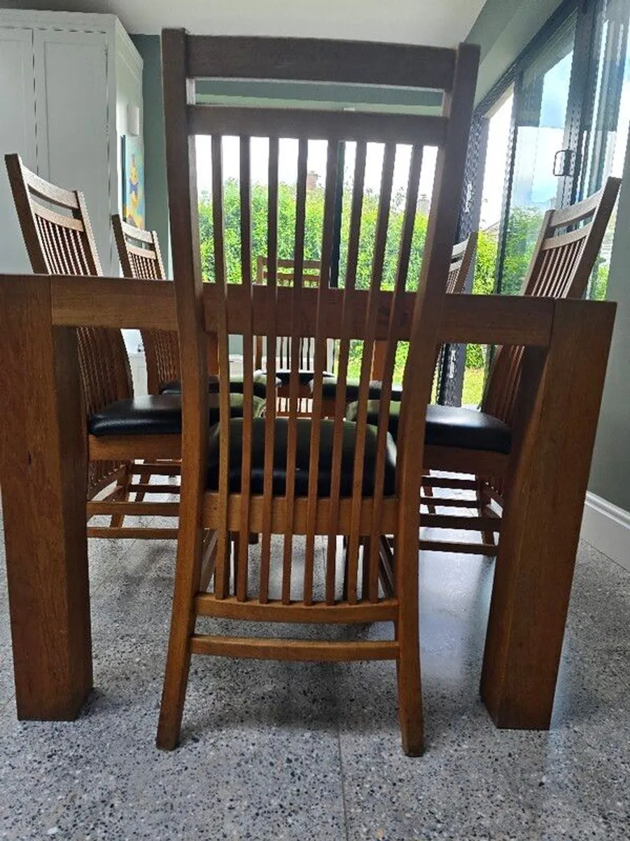kitchen/dining table and chairs - Image 3