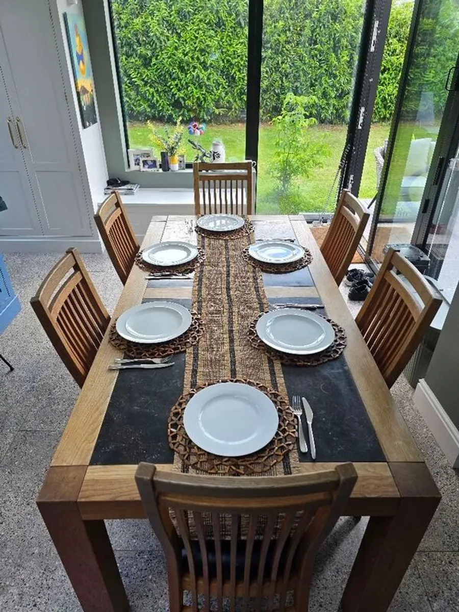 kitchen/dining table and chairs - Image 4