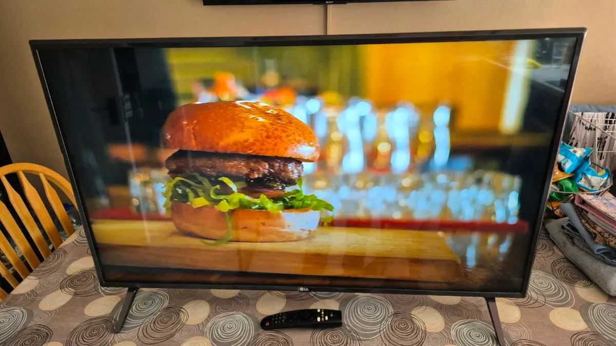 LG 43 inches 4K Ultra HD Smart TV - Image 4