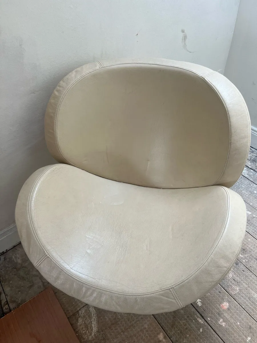 Italian leather swivel chair - Image 1