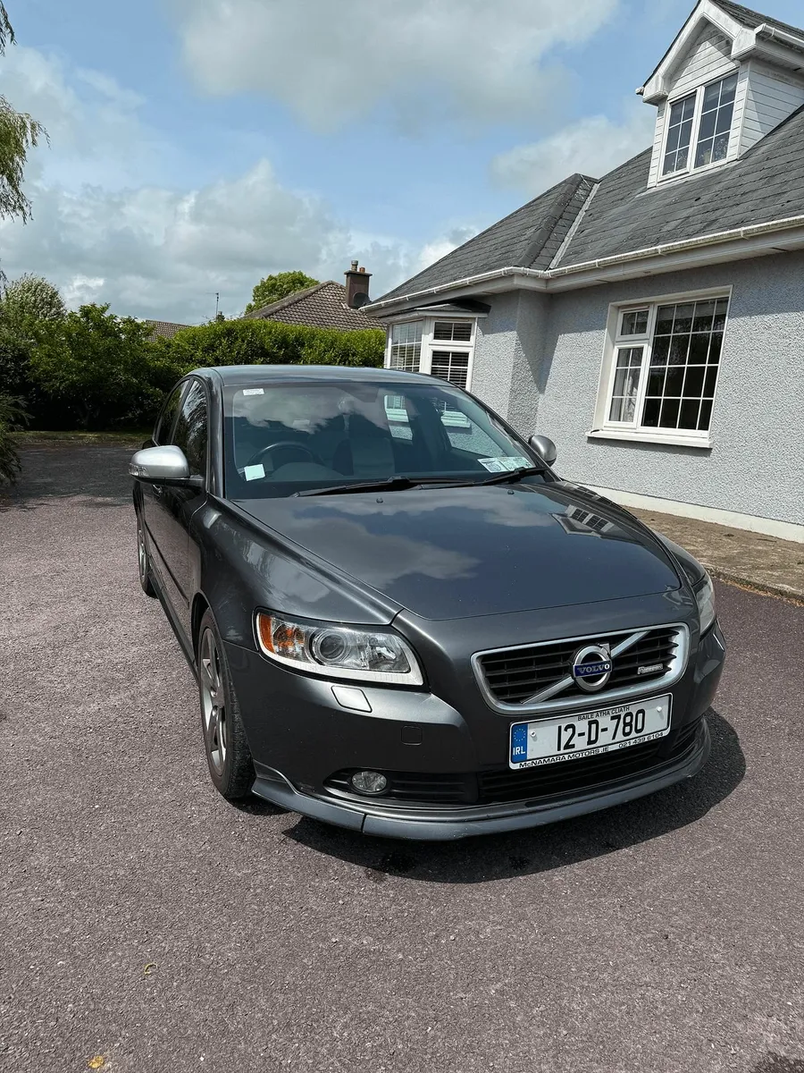 Volvo S40 D2 R-Design 4DR 1.6 D New NCT 07/26 - Image 1