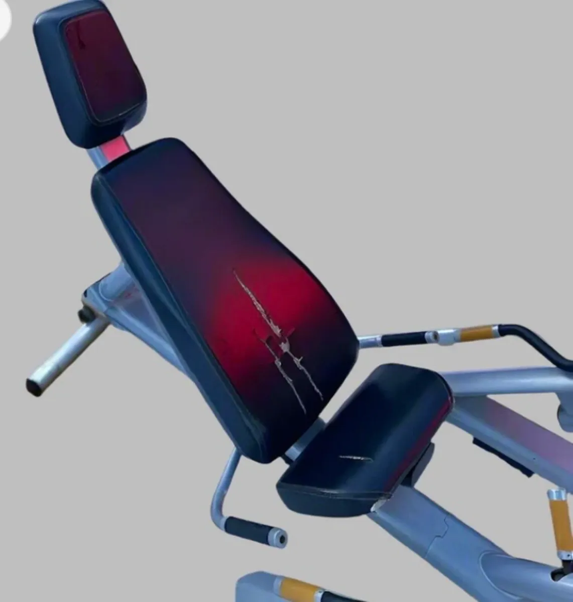 Precor plate loaded leg press - Image 3