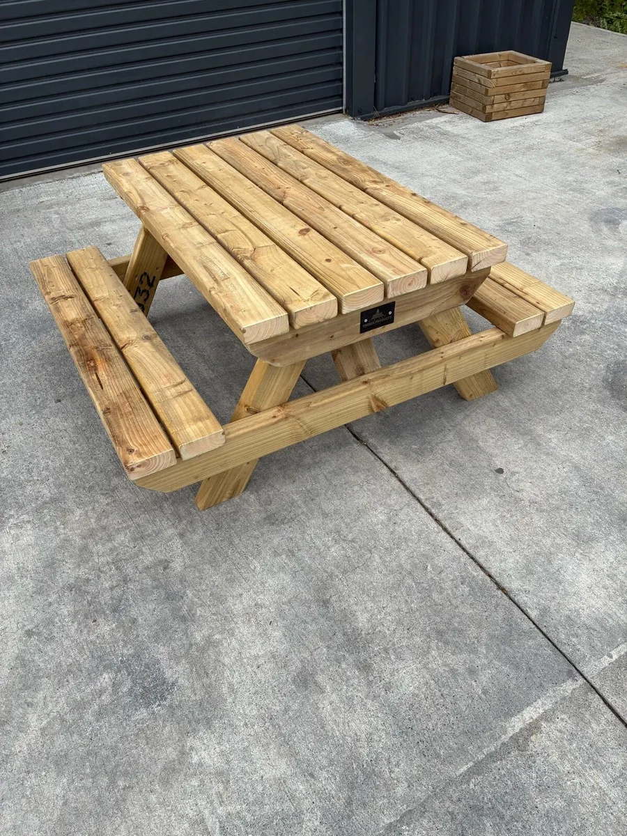 Kids heavy duty picnic bench - NATIONWIDE - Image 3