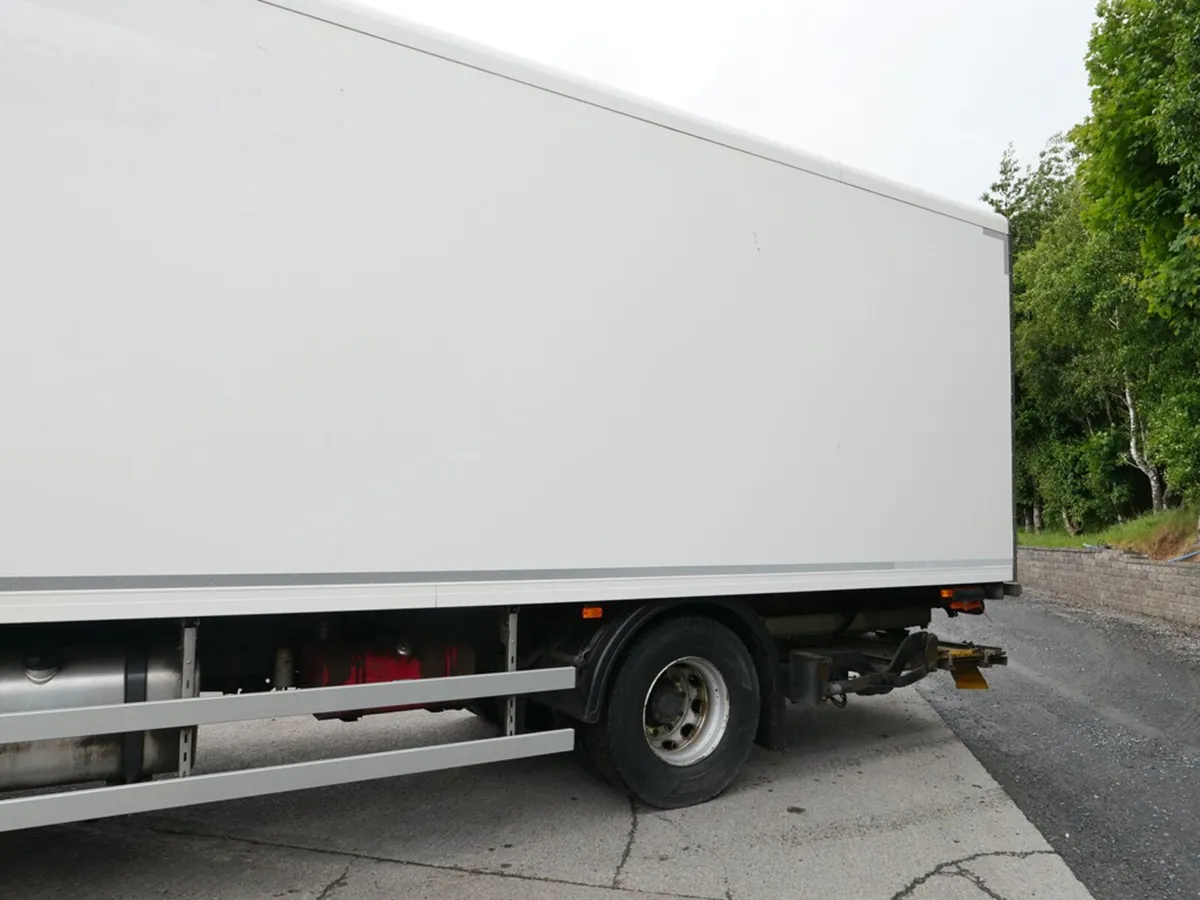 2018 DAF LF 230 Fridge Body Cab 4x2 Auto - Image 4