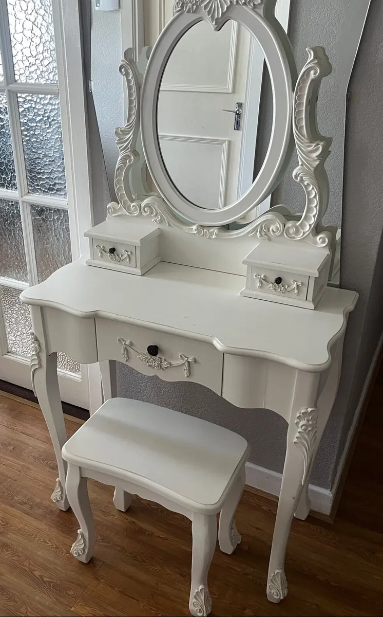 Dressing Table - Image 2