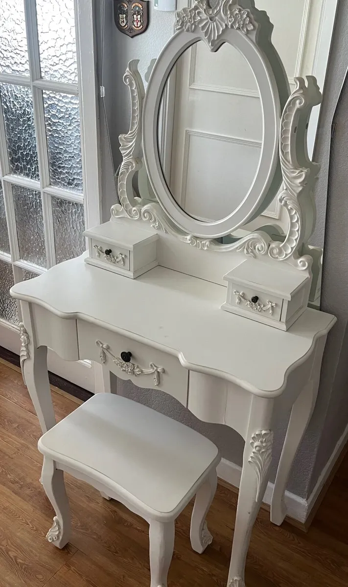 Dressing Table - Image 3