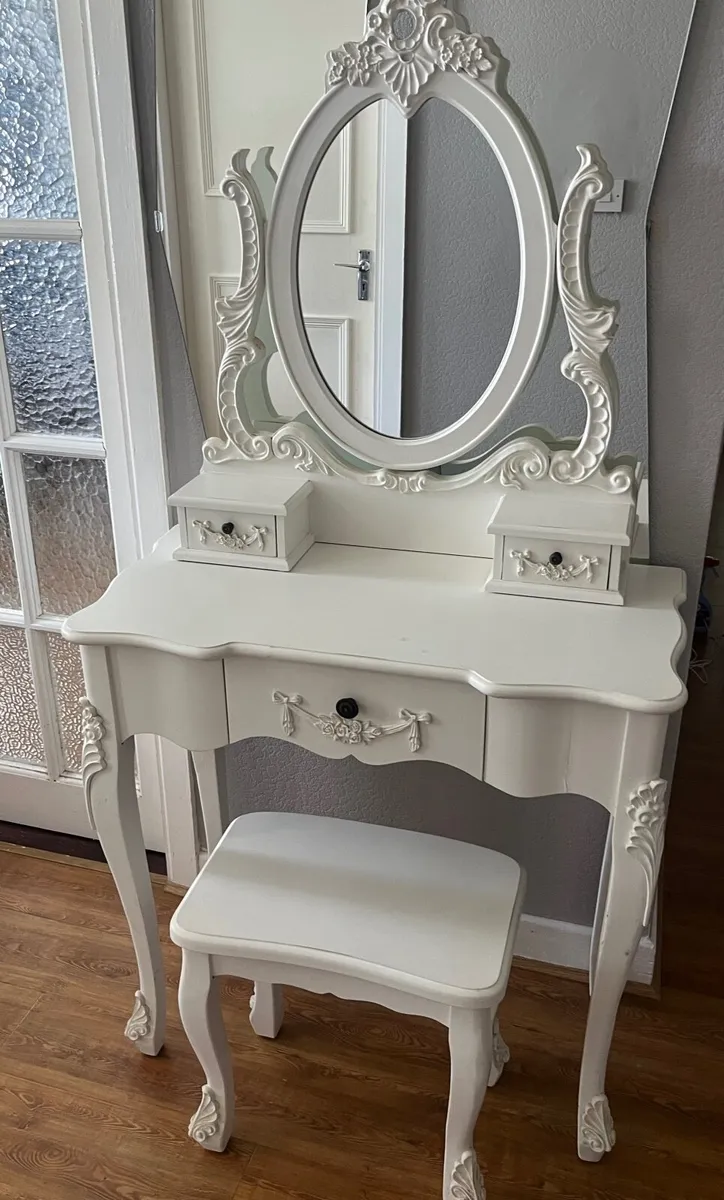 Dressing Table - Image 4