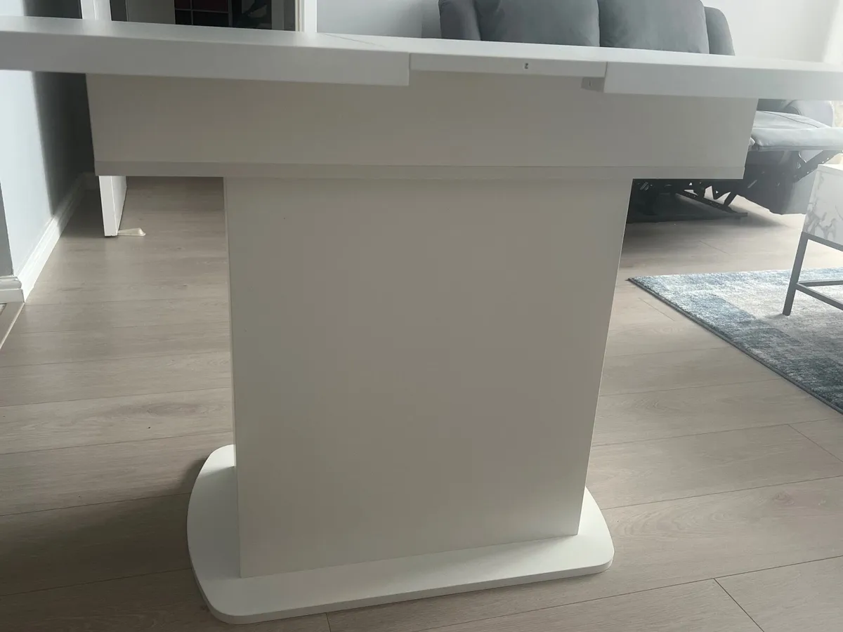 Extendable dining table - Image 4