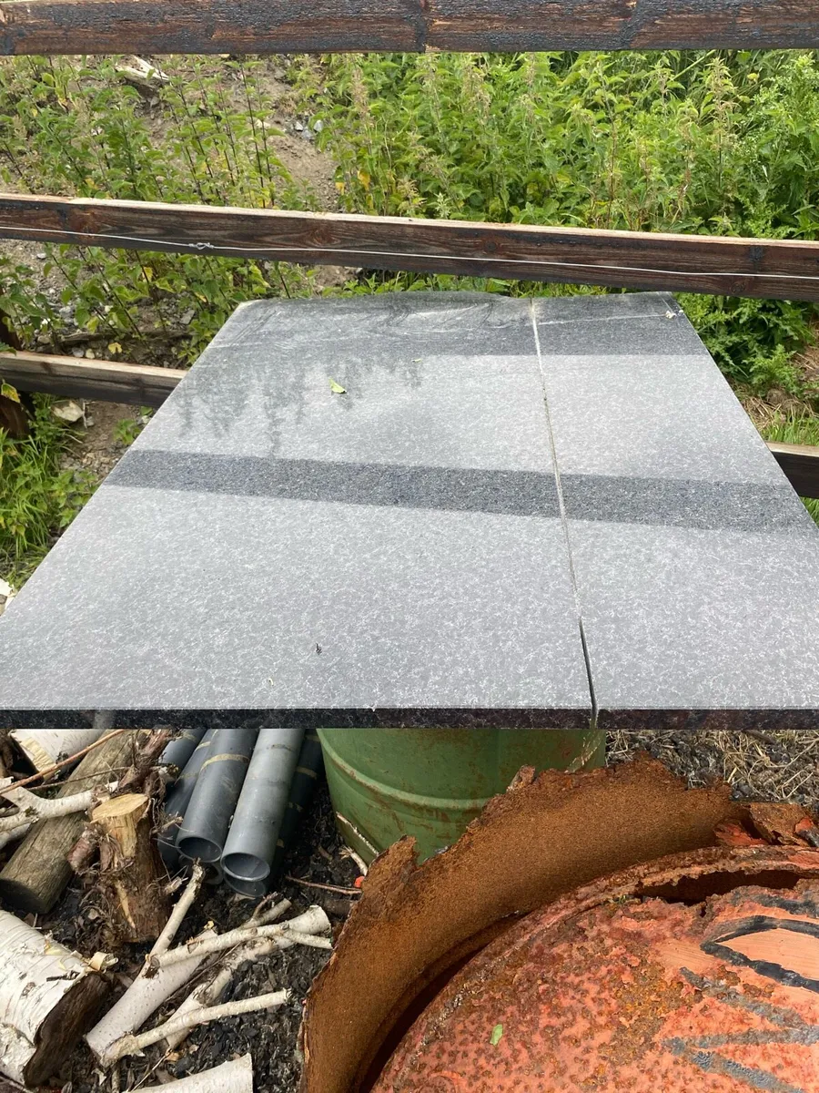Counter worktop - Image 1