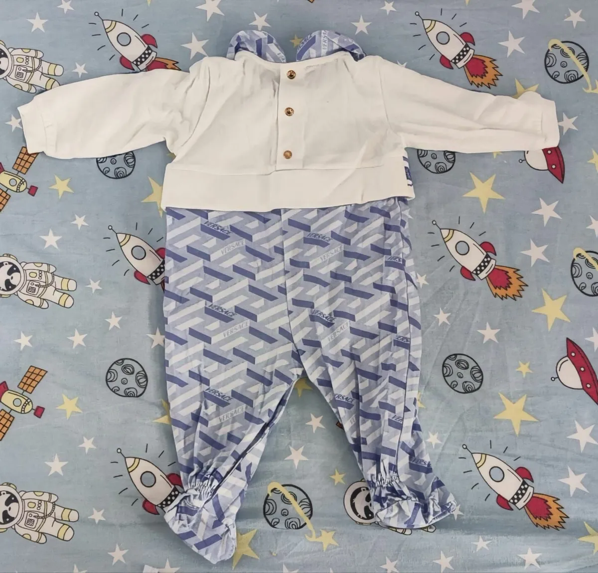 Versace Babygrow NEW - Image 4